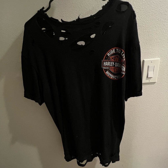 Harley Davidson Unisex Black Distressed Short Sleeve Graphic T Shirt Top L/XL - Picture 2 of 2